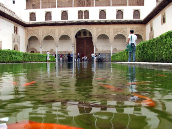 Egy hangulatos belsõ utdvar az Alhambrában - A nice court in the Alhambra