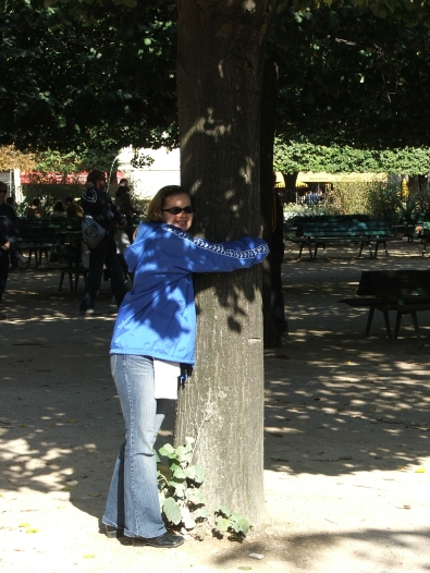 Viki loves the square-tree
